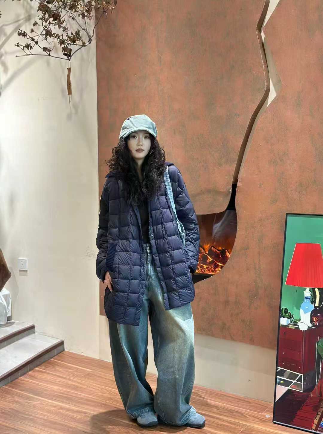 原创设计高品质白鹅绒翻领气质简约显瘦方格中长款衬衫羽绒服