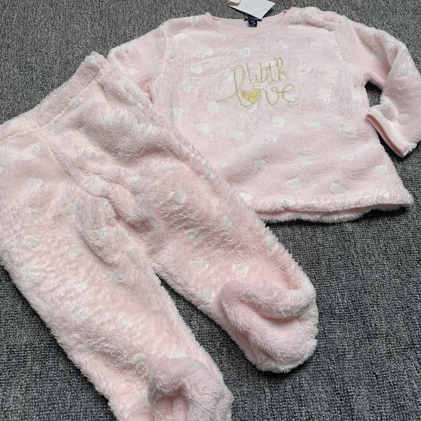 法单纯原婴童女宝宝粉色爱心字母珊瑚绒家居服套装两件套1-4岁