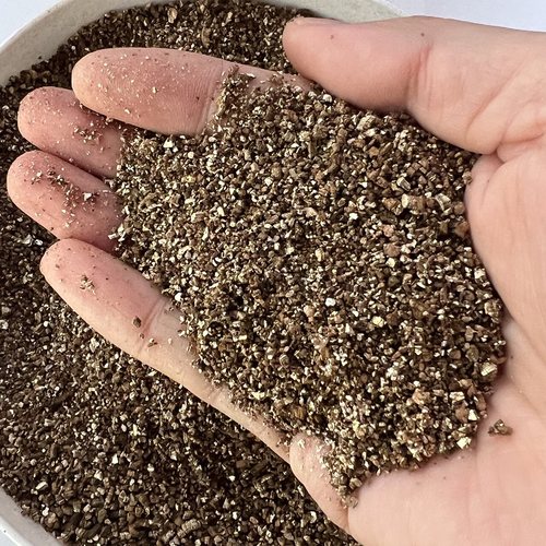 蛭石珍珠岩育苗覆盖土阳台种菜养花土火山麦饭石多肉泥炭营养土