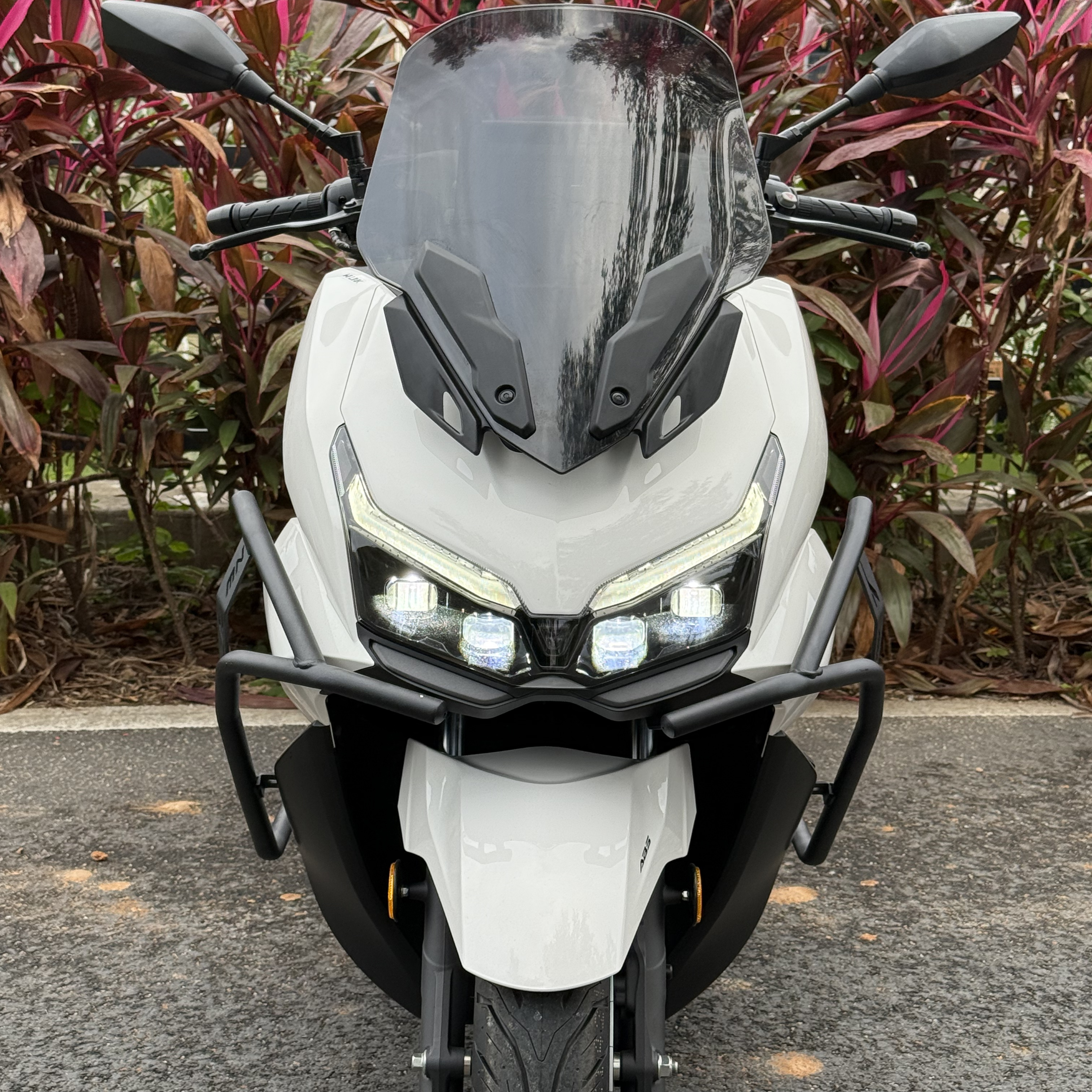 适用五羊本田NWT150改装前挡风