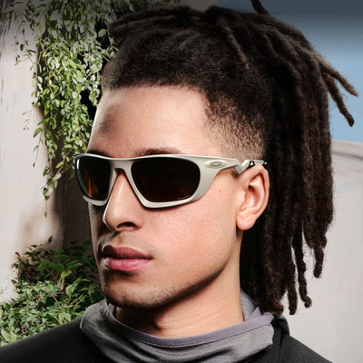 深圳集合店运动休闲护目镜Oakley