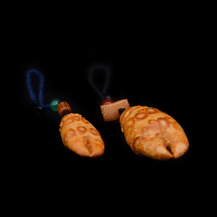 精选多年竹根雕就是有(钳)钱挂坠手捻纯手工精品竹雕蟹钳把件挂件