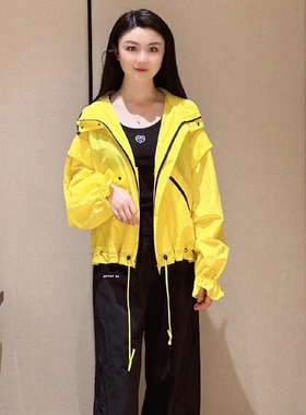 EP春夏新品褶皱肌理感抽绳连帽运动夹克外套EGJPA1308A-2699