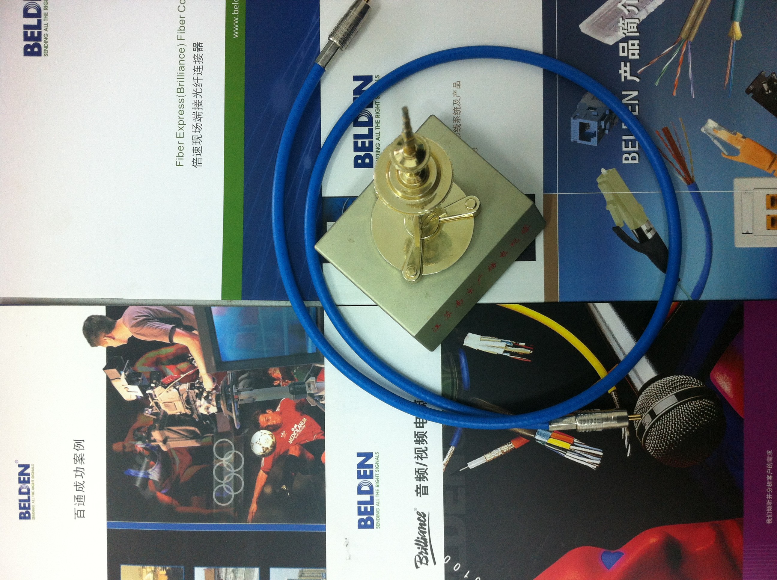 美国BELDEN  1694A百通 75欧双RCA发烧音频线 数码同轴线 压接式