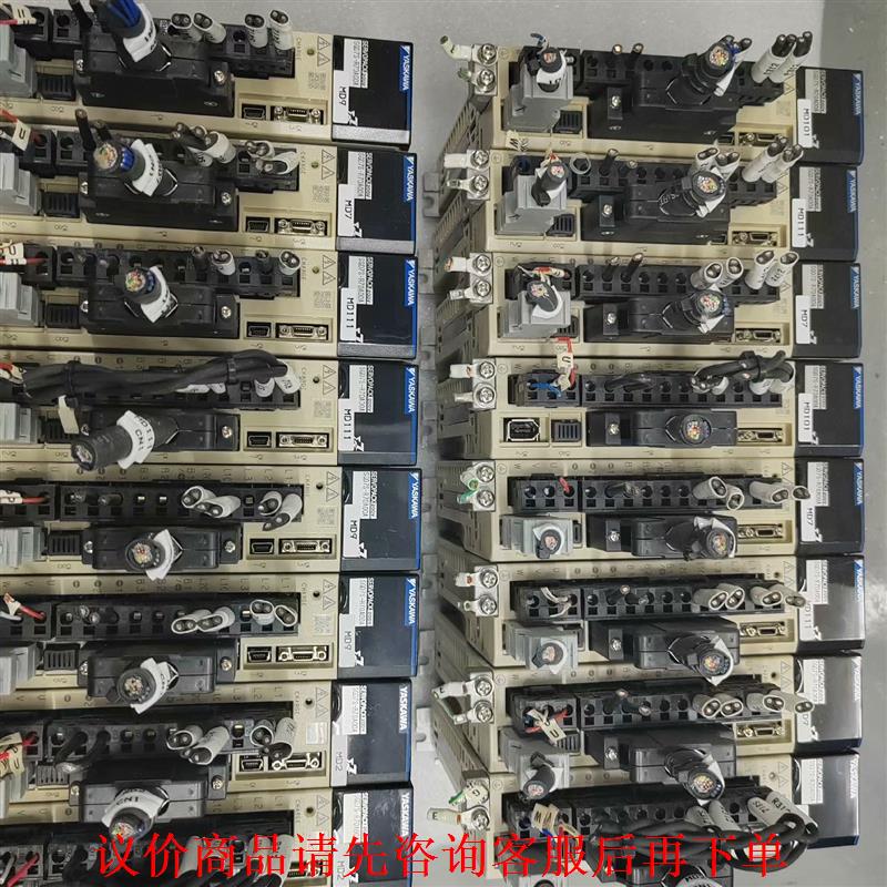 SGD7S-R70A00A，安川7系50w伺服驱动器，二手拆