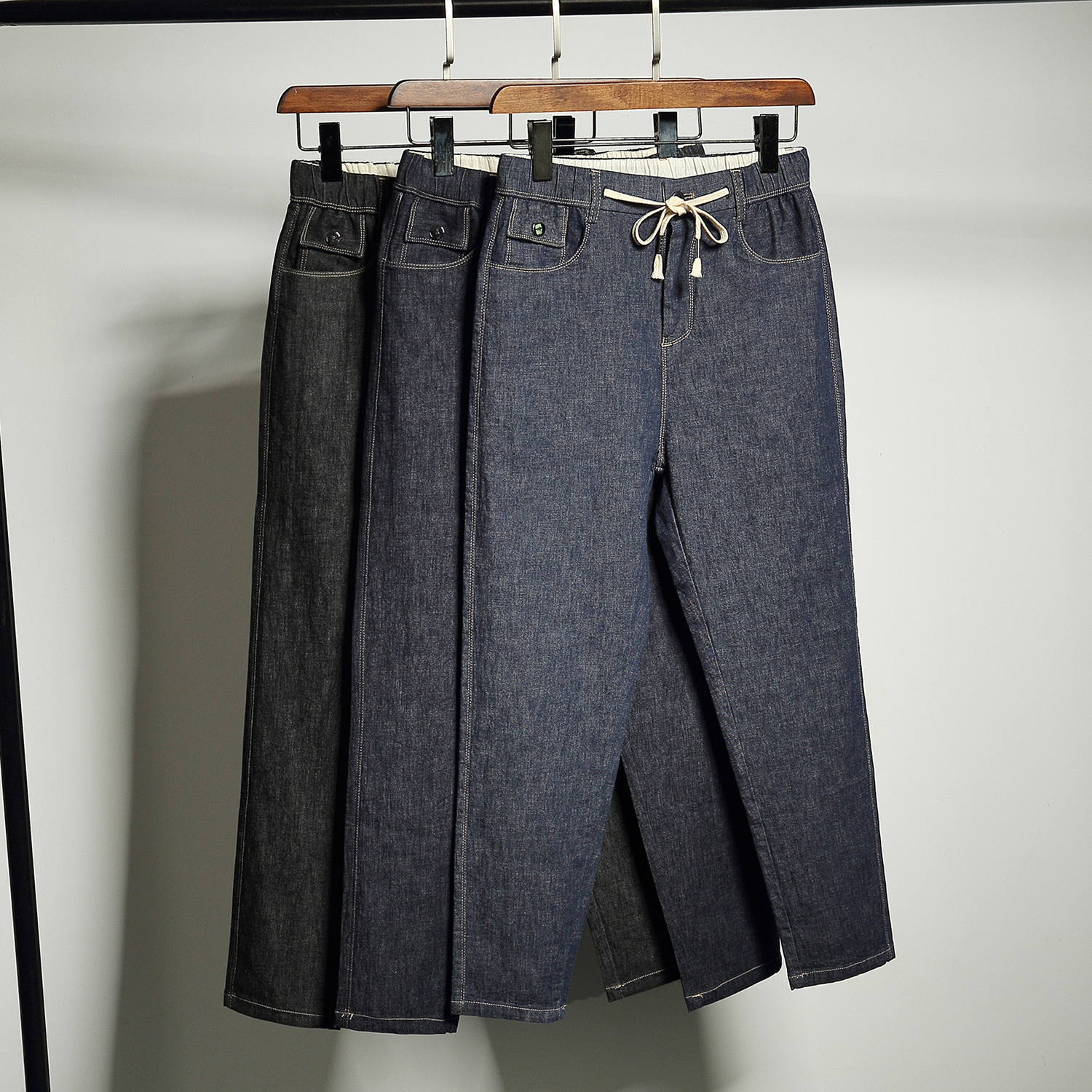 Spring and autumn 2020 Japanese jeans trendy loose legged men's pants 3 colors