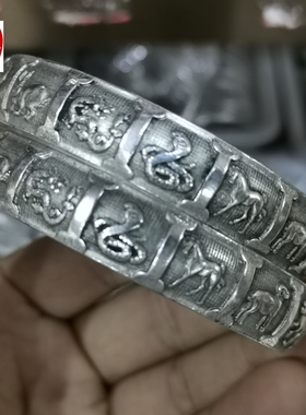 古玩收藏仿古白铜镀银十二生肖银手镯老银开口手镯