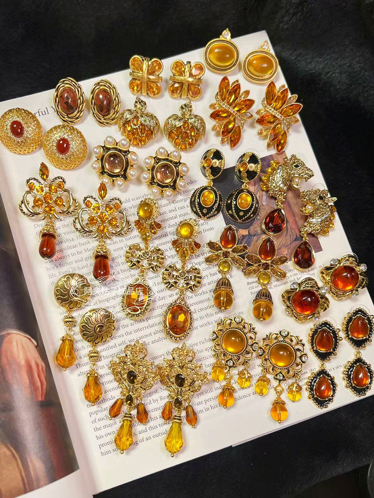 欧美宫廷中古vintage复古气质铜镀金棕色琉璃闪钻流苏耳环耳饰女 - 实物图