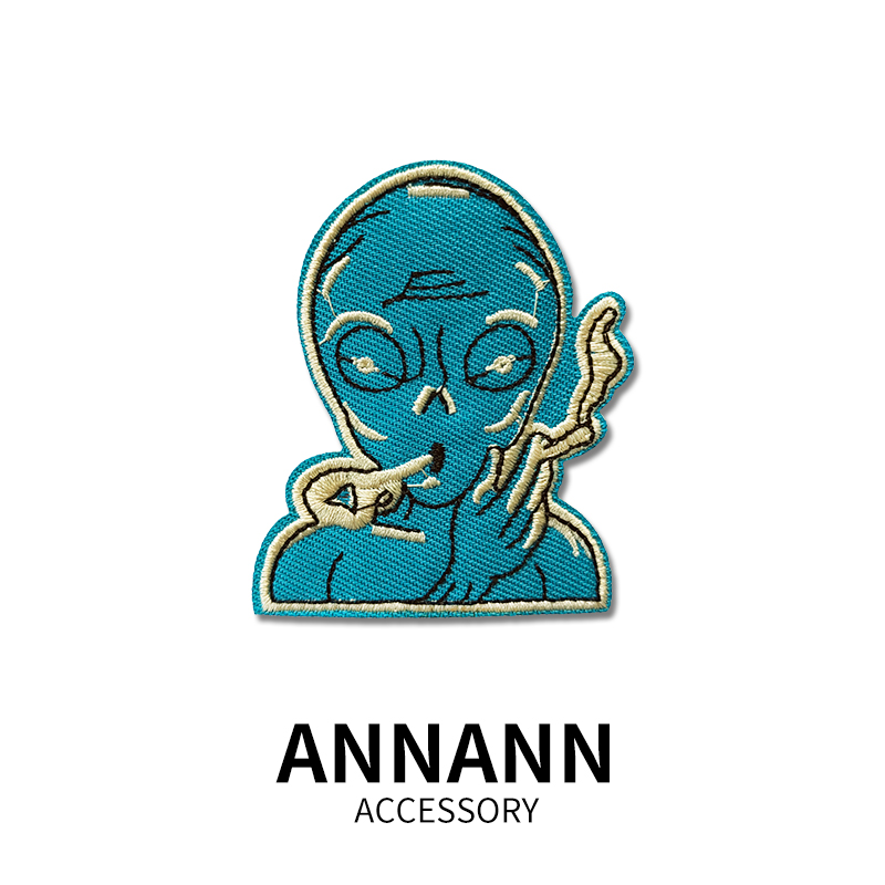 抽烟外星人恶搞卡通刺绣布贴衣服包包牛仔裤破洞补丁贴缝补绣花贴