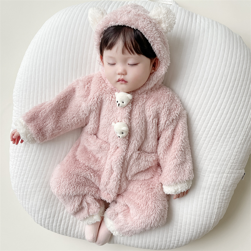 连帽新生儿冬季外出抱衣爬服