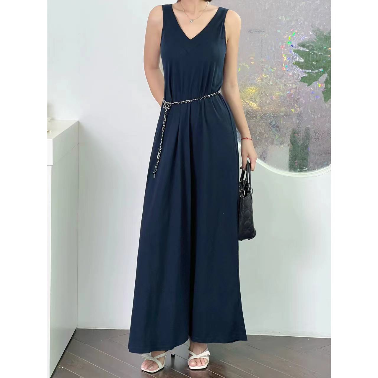 美式V领吊带A字裙摆吊带连衣裙
