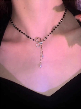 奥特莱斯黑水晶蝴蝶结项链