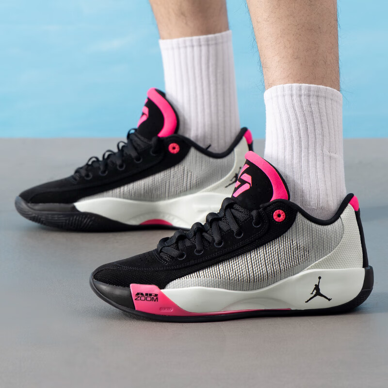 耐克男鞋2025新款JORDAN LUKA 77东契奇缓震实战篮球鞋HF0819-001