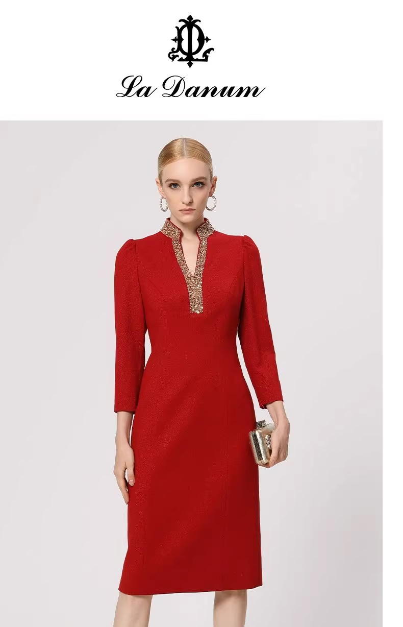 2023年阿丹娜商场同款绵羊毛闪葱钉珠收腰连衣裙婚宴LRA552DRB0