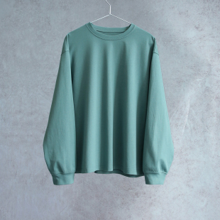 休闲女士T恤 灰绿色全棉针织圆领落肩刺绣长袖 云芝元 设计师26春款