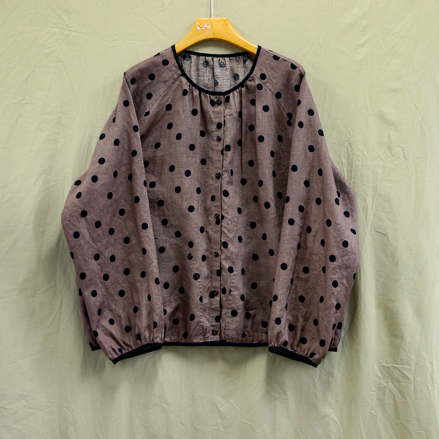 云芝元 设计师秋款日本亚麻咖色中波点简约舒适百搭开衫0209-M