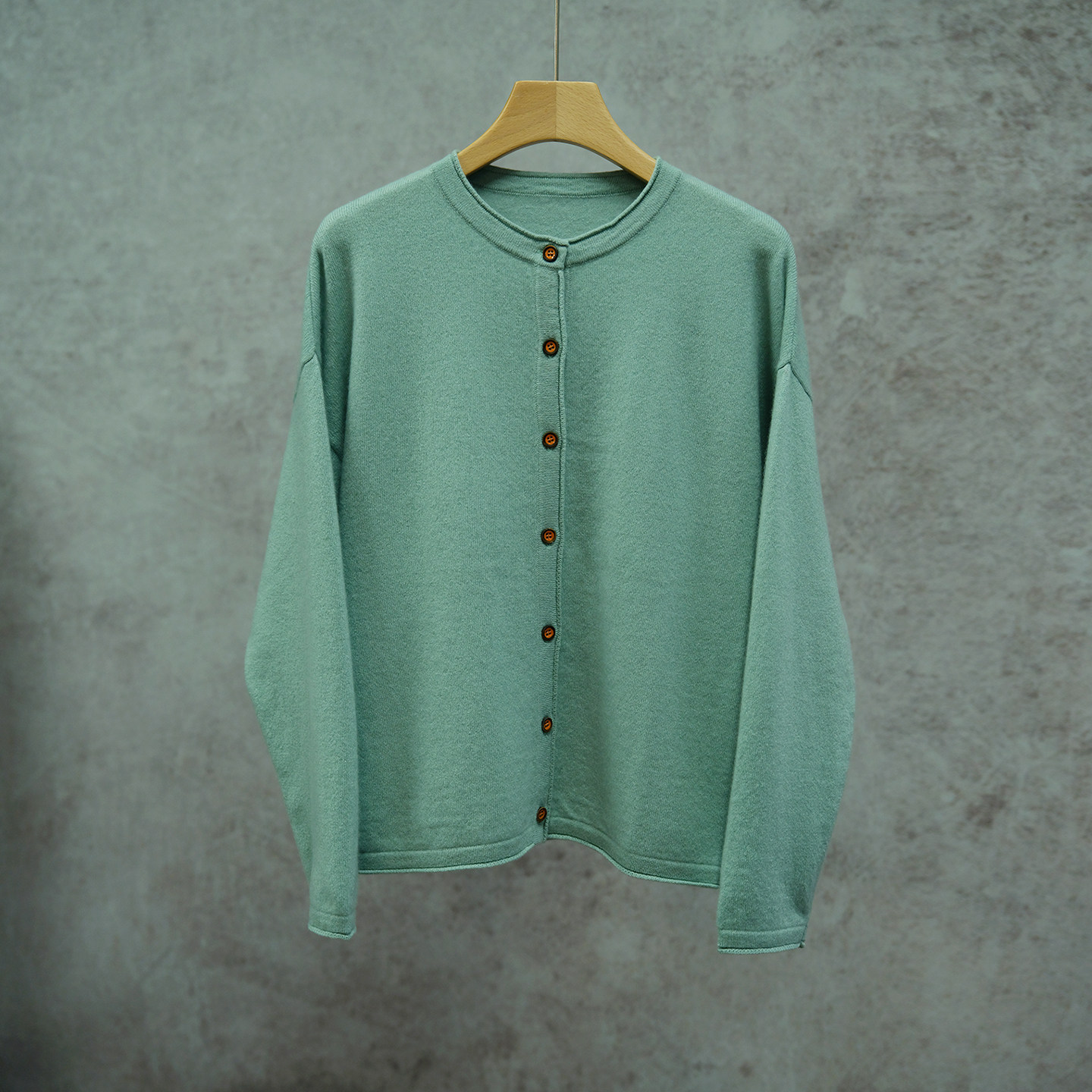 云芝元 秋冬款康赛妮纯羊绒薄荷绿针织横机长袖圆领羊绒开衫5108M