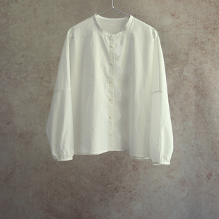 云芝元 设计师春夏新款白色西江月高密棉长袖立领绣花气质衬衫