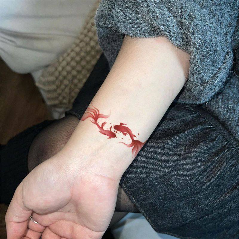 好运锦鲤彩色金鱼纹身贴ins简约高颜值手臂图案唯美少女锁骨防水,家居饰品,其他贴饰,淘宝优惠券,粉丝福利购,淘宝优惠卷