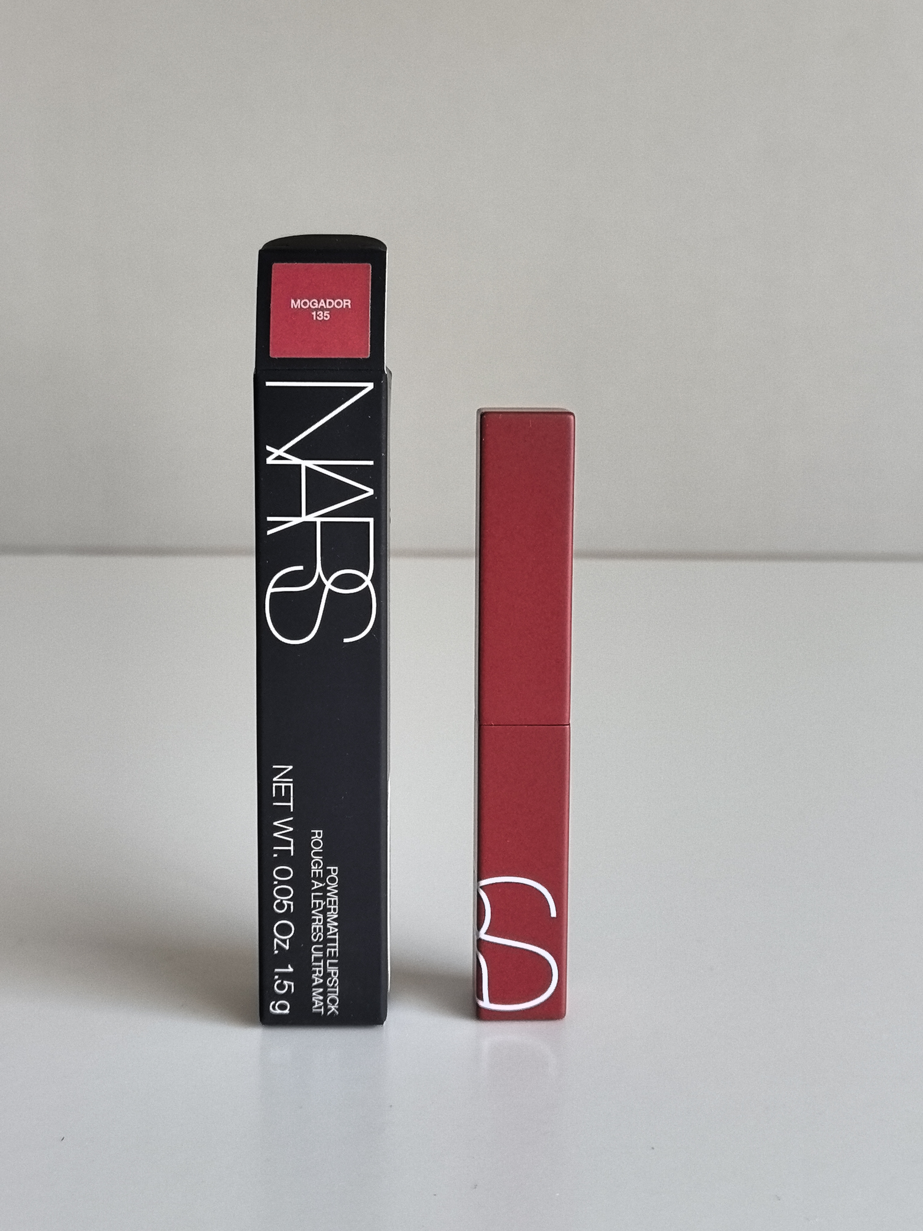 清仓！NARS纳斯 持色雾感红细管唇膏口红133/135 赤烧红棕 正装