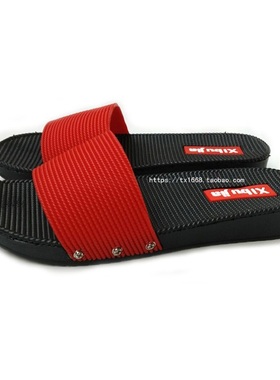 2025夏季休闲小坡跟舒适防水台时尚淑女家居红色室内防滑女拖鞋