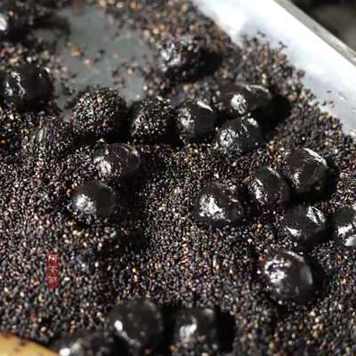 阿本丽五黑丸黑芝麻黑豆黑米黑枸杞丸核桃仁慢炒健康食补零食