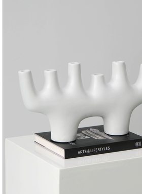 现代设计师款陶瓷抽象雕塑摆件样板间售楼部玄关书柜软装饰品摆件