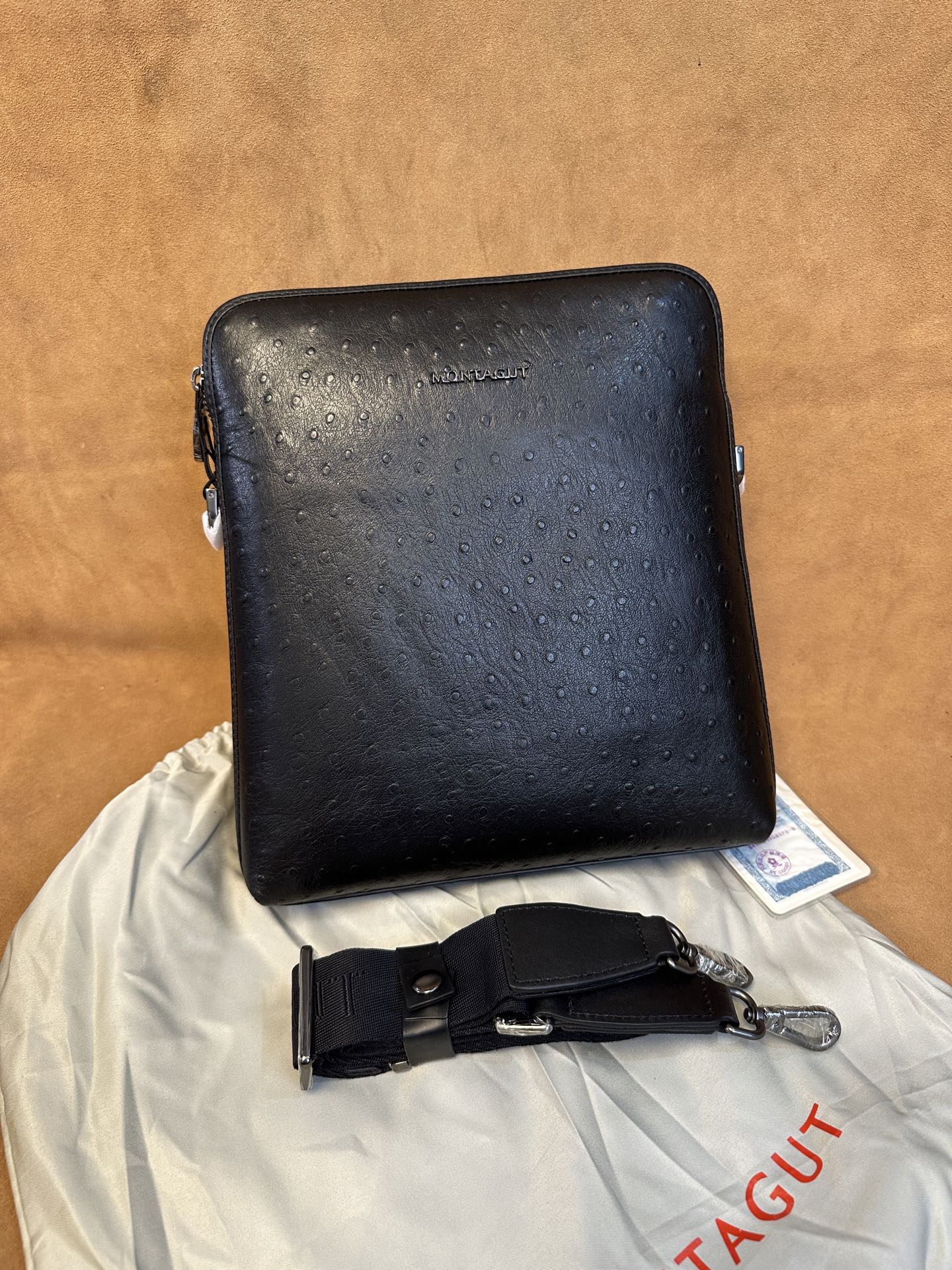 撤柜品牌高端男商务休闲单肩斜挎包羊皮男包时尚百搭款进口羊皮M5