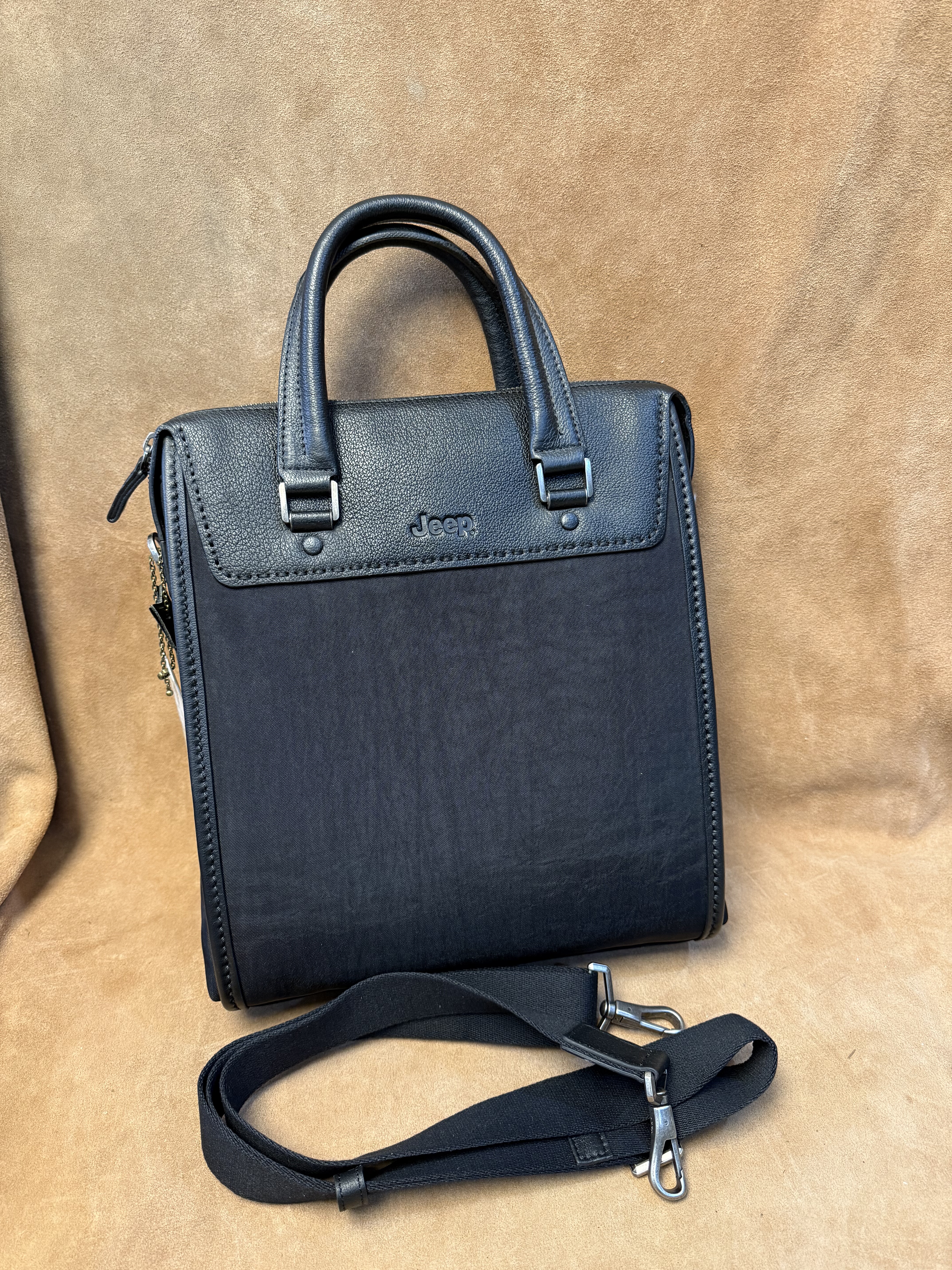 孤品微瑕～撤柜柜台展示包男士手提单肩斜挎包头层牛皮配耐磨织物