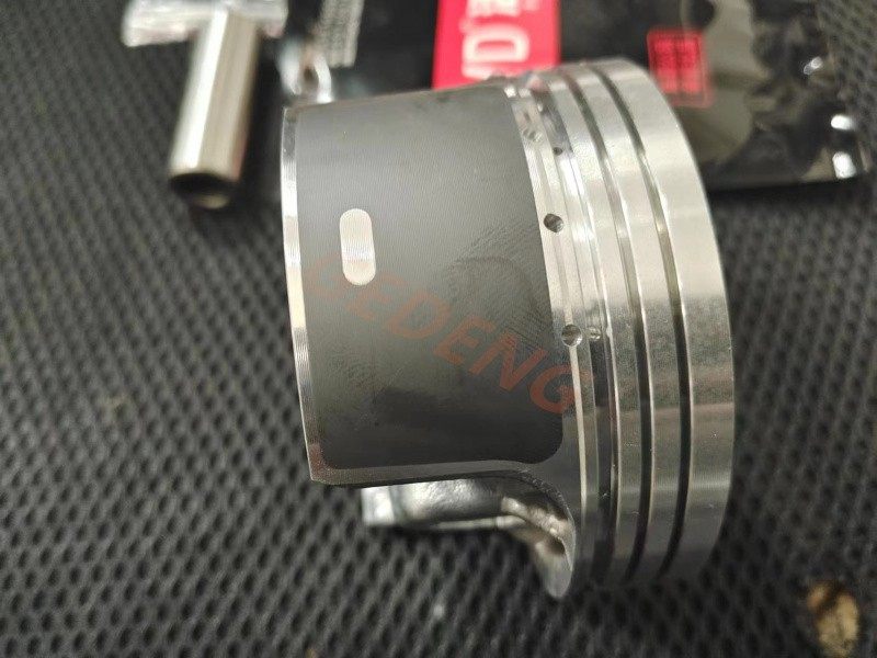 越野摩托车CBS300发动机活塞环