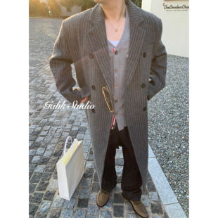 GAHKSTUDIO【高奢定制】设计师款轮廓剪裁走线设计100羊毛大衣