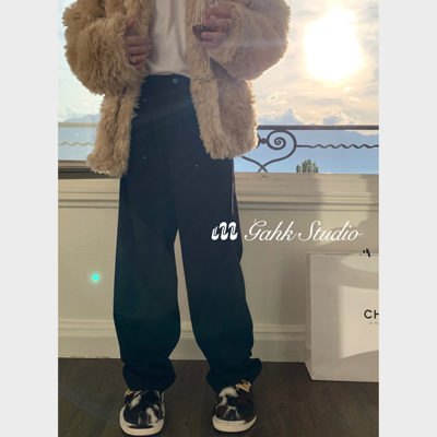 GAHKSTUDIO「 大秀款」设计感剪裁高级感绿松石扣宽松西裤 限量