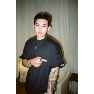 上衣男士 Magadeth 休闲风常规日常穿搭系列显肩宽短袖 新品 夏季