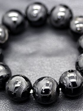 素彫り皇帝龍（龙）オニキス（黑玛瑙）20mmAAAAランク大玉手链