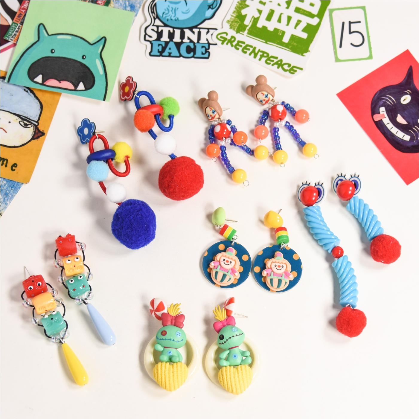 醉看墨花月白，恍疑雪满前村。适合过年的耳环2024年新款彩色童趣