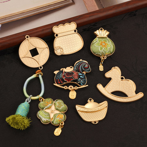 宋锦蝴蝶铜钱福袋diy贴布压襟吊坠底托中式配件搭配旗袍汉服配饰