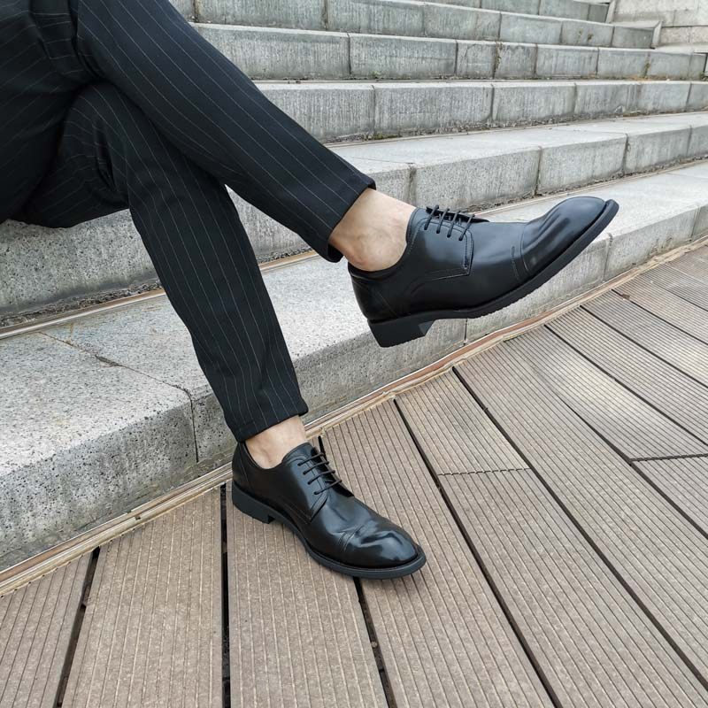 유럽 ??버전 남성 수제 영국 비즈니스 정장 가죽 신발 남성  가죽 뾰족한 발가락 3 관절 가을 겨울 통기성 캐주얼 남성 신발