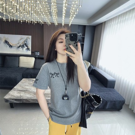 蝴蝶结 大码女装胖mm宽松舒适2025年早春装短袖半袖烫钻蝴蝶结T恤