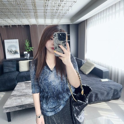 气质蓝 大码女装胖mm春装2025年新款V领中袖宽松打底衫T恤上衣