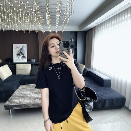 小蝴蝶结 大码女装胖mm早春装新款显瘦宽松遮肉上衣T恤短袖半袖
