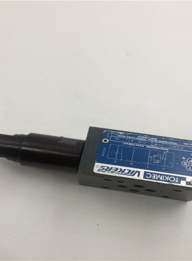 TOKIMEC电磁方向阀DGMC 3 PT CW 41J  DGMC3PTCW41J 功能完好现货