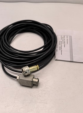 OMU-6C-1-4/10-B1-1-B-0502N工业连接线黑色线材带金属接头5米