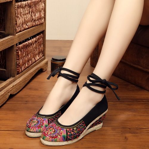 民族风珠绣中式手工串珠绣花鞋