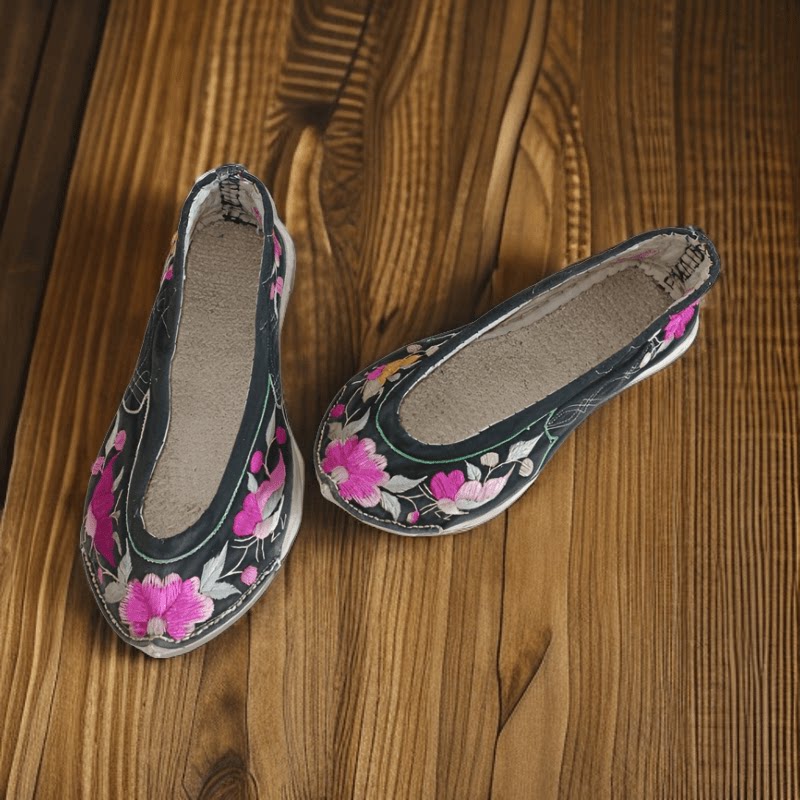 35码微大满花满绣休闲绣花鞋民族风老绣鞋收藏布鞋新款推荐女鞋尖