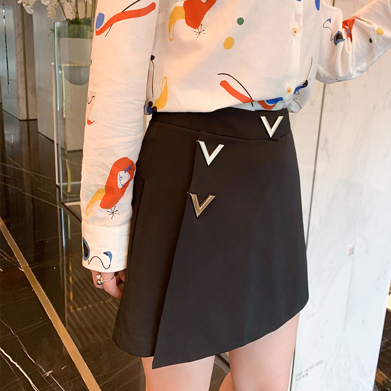 DEMI customized V-shaped skirt 2019 new pattern Korean Edition Show thin temperament High waist pants Short skirt I937in the Women's clothing/Boutique , Skirts  category - from Buy2taobao.com to provide professional Taobao agent buy service