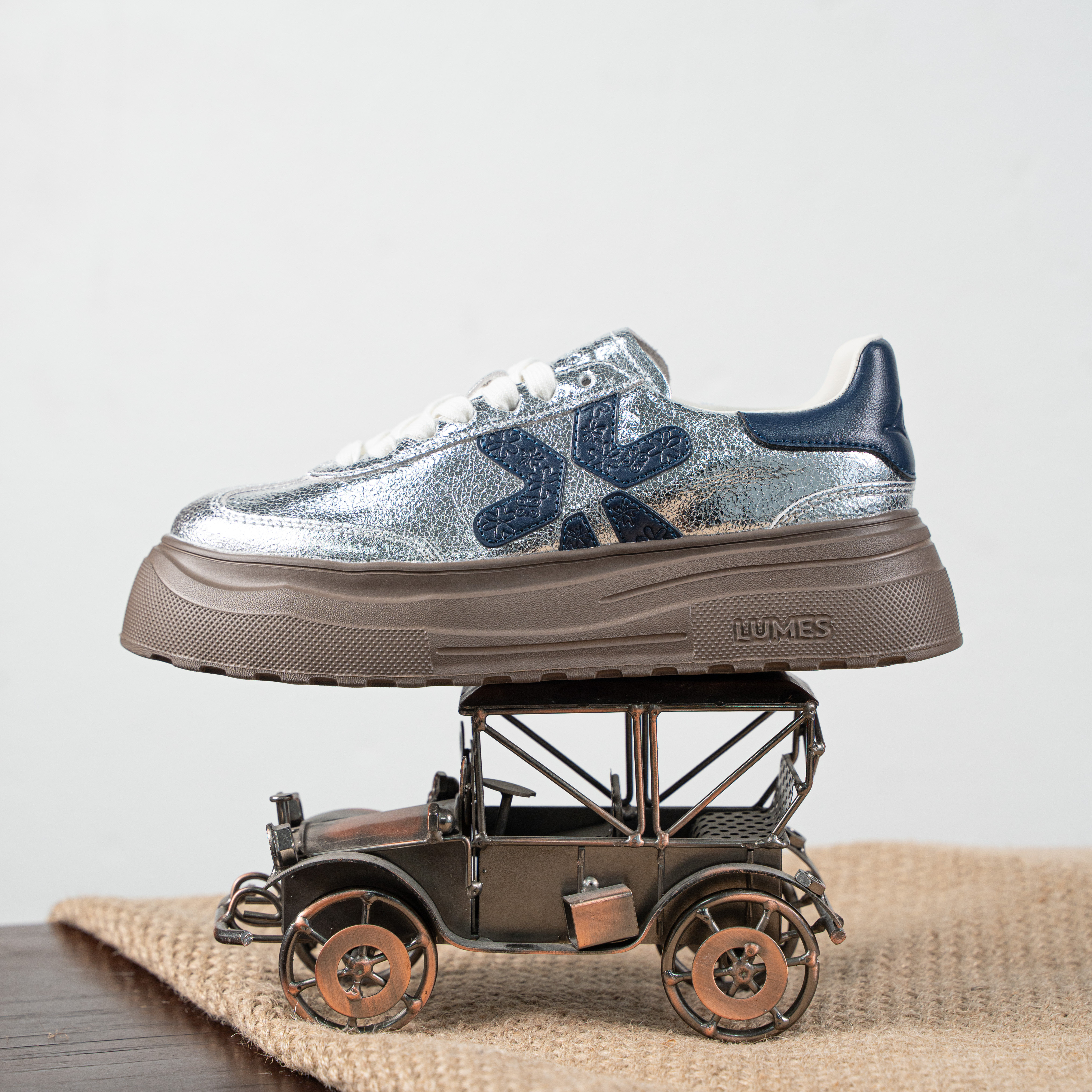 LUMES&YHGM厚底系带真皮德训鞋2026款轻盈百搭休闲运动老爹鞋女