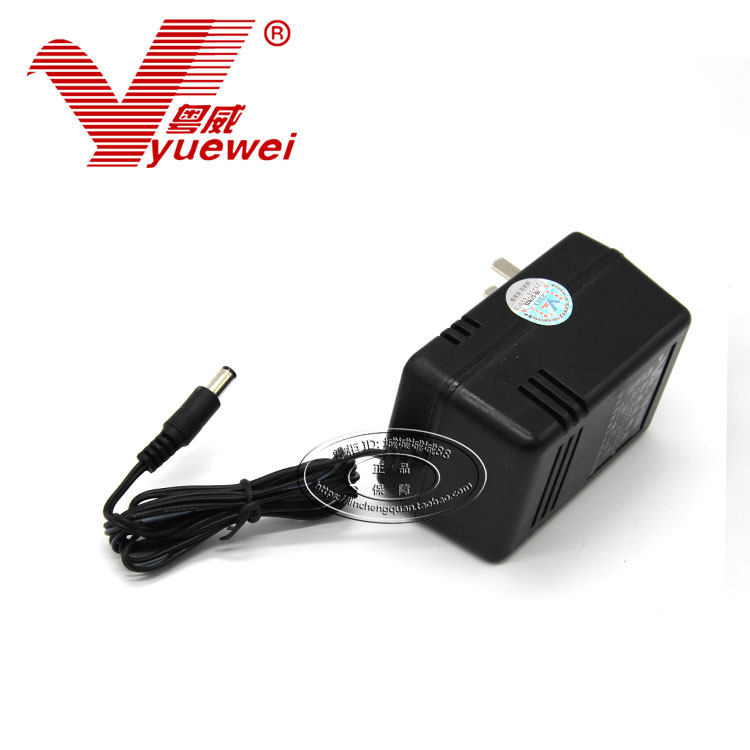 粤威9V变压器通用半导体索尼cd机DC9V静音9伏内正外负大接口电源