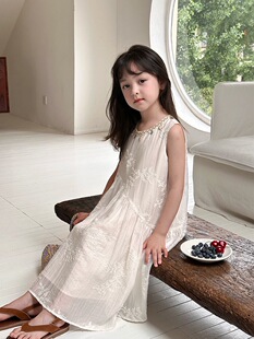 豆妞IAMDOU90-170码天丝绣花女童连衣裙夏款法式设计感度假裙子