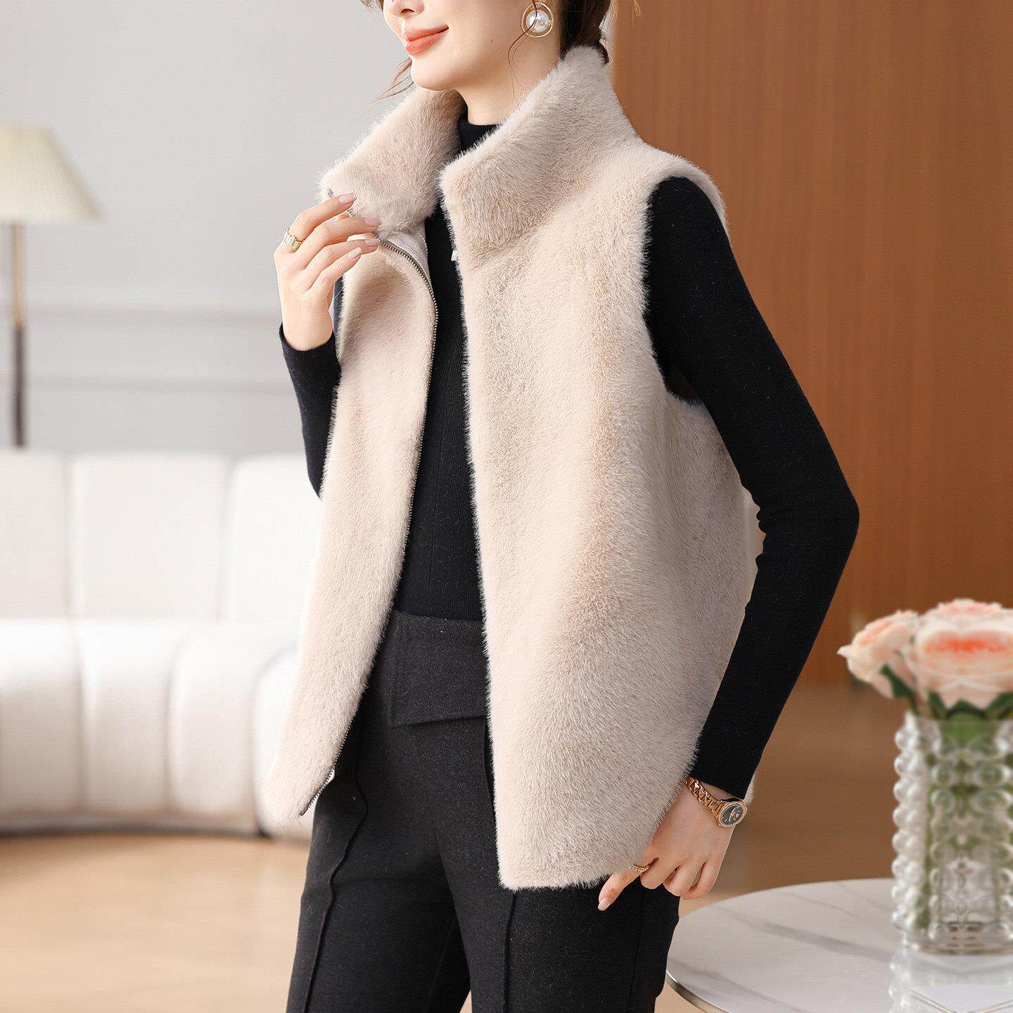 仿貂毛马甲女款秋冬季皮毛一体皮草立领中年妈妈马夹背心短款外套