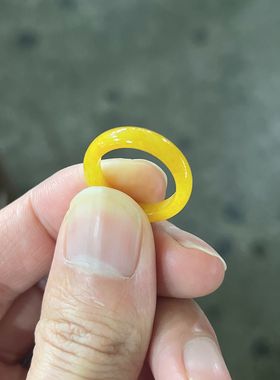 黄色戒指石英岩玉冰种黄玉戒圈男女款玉石指环